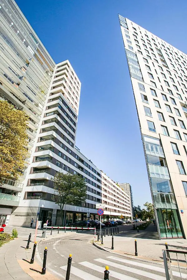 Murano Apartaments وارسو شقة